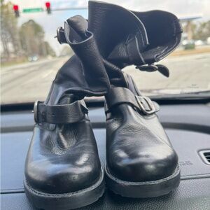 FRYE Veronica Women Short Leather Bikers Style Boots,